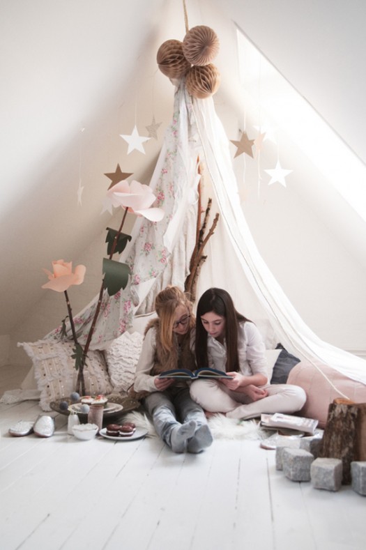 tent-girls