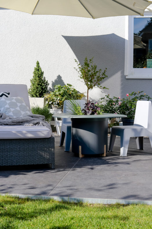 Eine prima Alternative zum großen Esstisch auf der Terrasse | sanvie.de